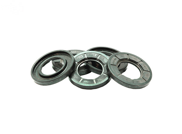 Rotary 15622 Oil Seal replaces Briggs 692020.  Replaces # 495355, 392838.