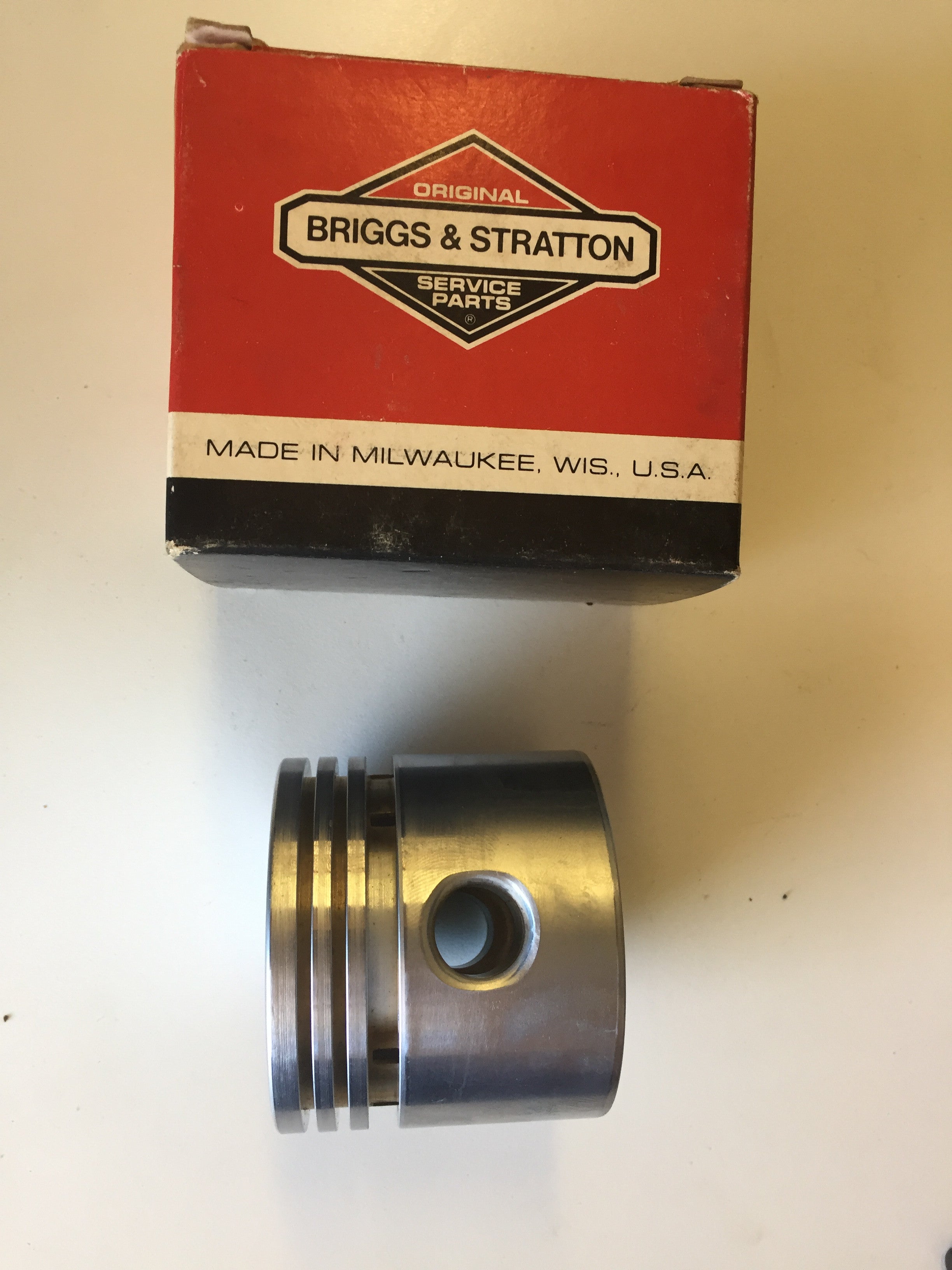 298169 Piston ONLY - Briggs and Stratton NOS (rings not included ...