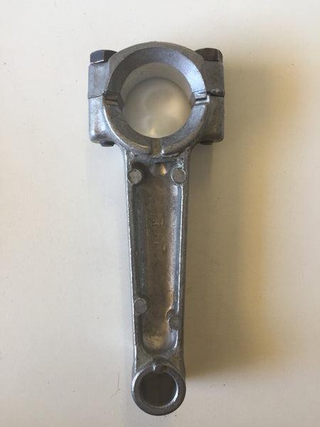 390459 Connecting Rod Briggs and Stratton NOS