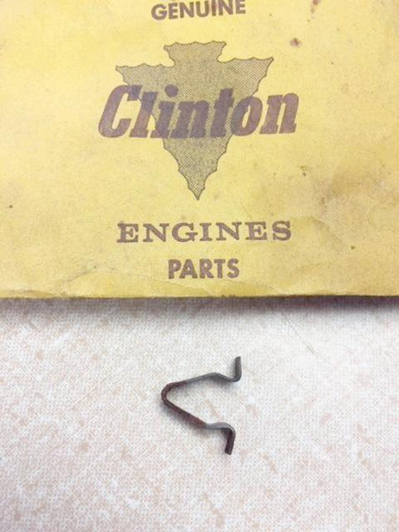 81-39 Clip - Clinton Engines NOS old p/n 10088