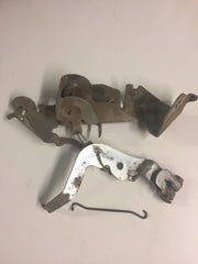 592661 Control Bracket alt. 698761 includes 798856 (alt. 792492), 692909,  691019 *USED* Briggs & Stratton